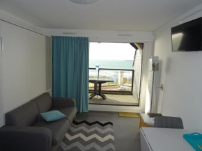 Studio aux Sables-d'Olonne: Plage et commerces à proximité - FR-1-92-902